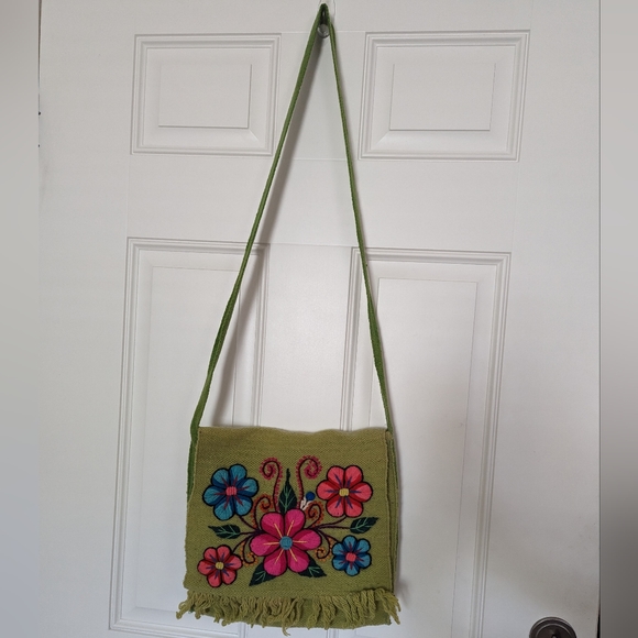 Embroidered Peruvian Bag - Picture 11 of 16